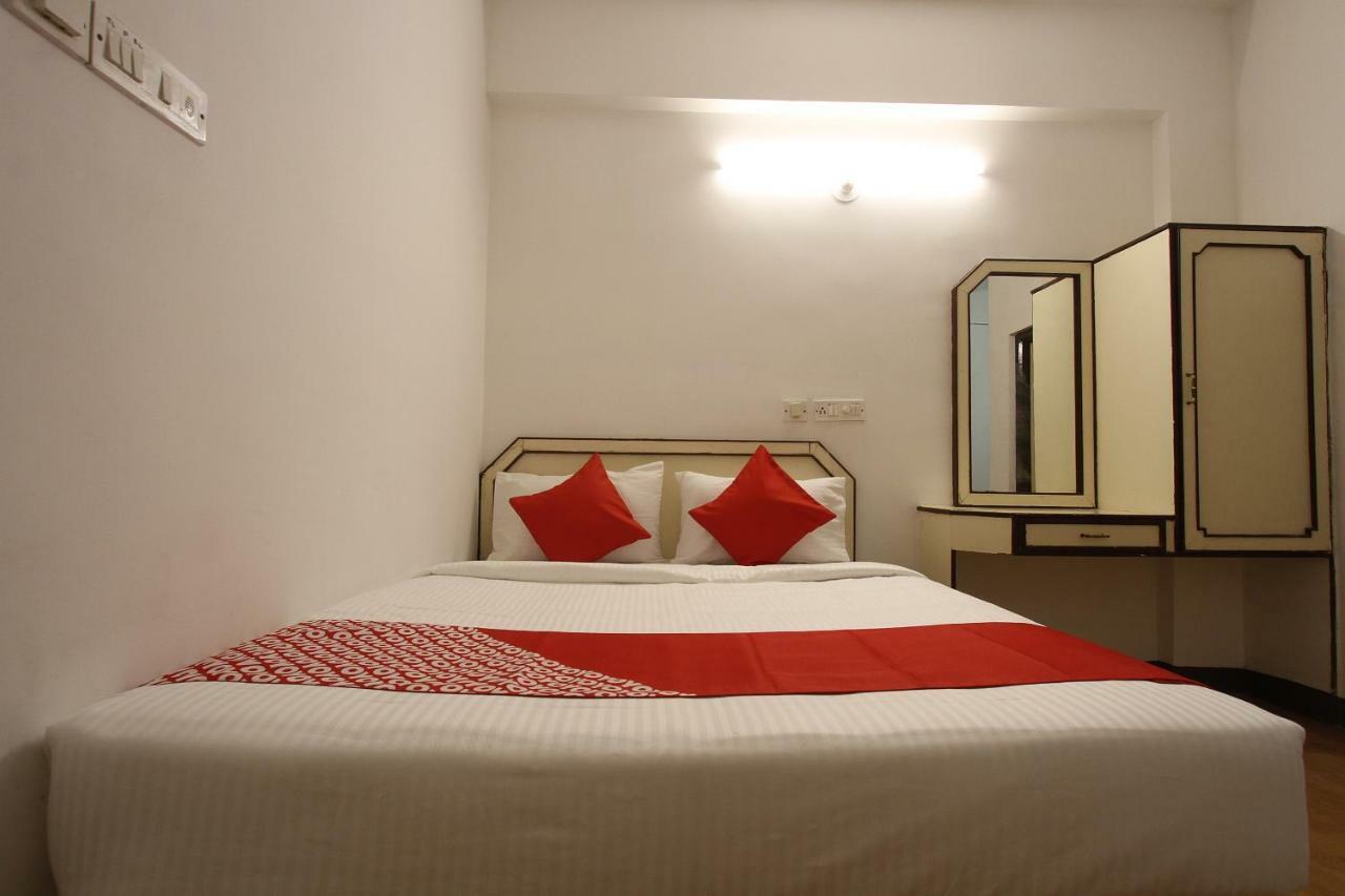 Oyo Flagship 40509 Hotel Mps Residential Tower Tiruppur Exterior photo